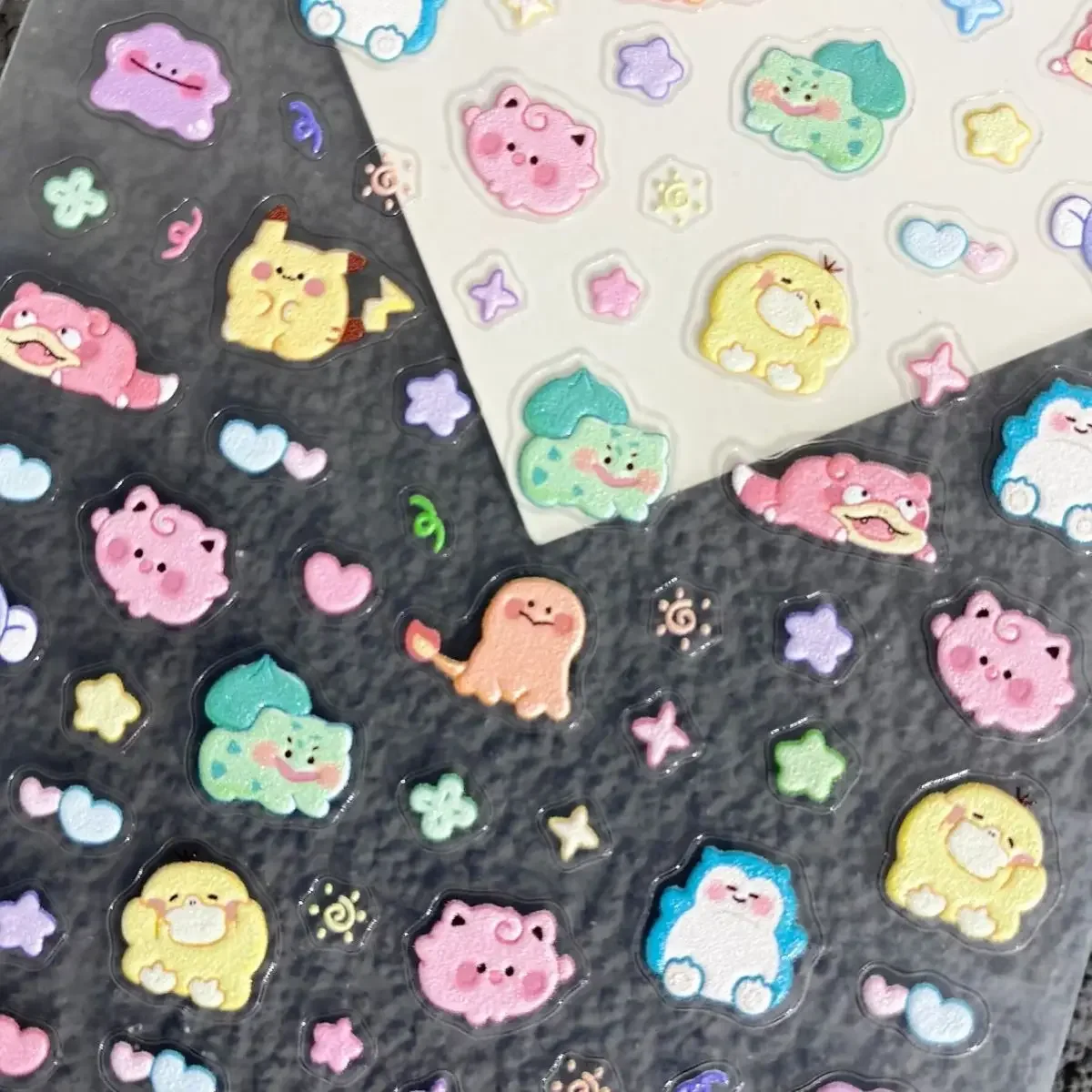Anime Merchandise Nepal - โปเกมอน ปิกาจูสติ๊กเกอร์ติดเล็บ 5D นูนลายสติ๊กเกอร์ติดเล็บ แก้วน้ำ เคสโทรศัพท์