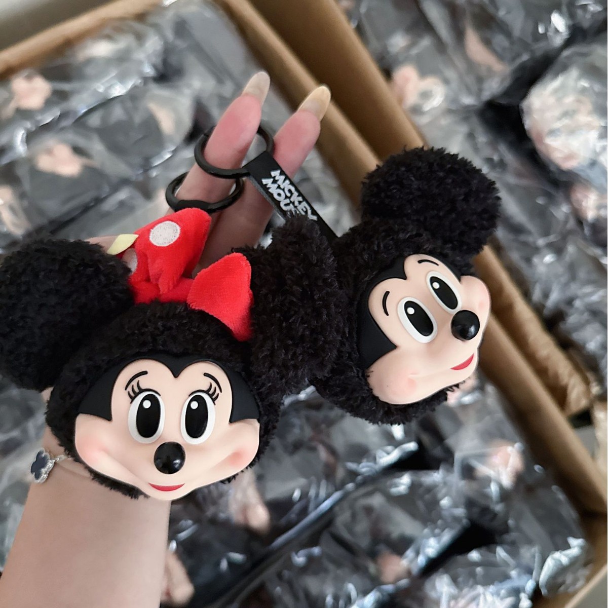 พวงกุญแจตุ๊กตามิกกี้มินนี่ น่า - Cute Anime Merchandise บทวิจารณ์และราคา
